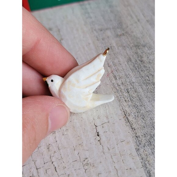 Hallmark holiday cardinal snuggle bird miniature ornament Xmas set dove - Picture 5 of 6